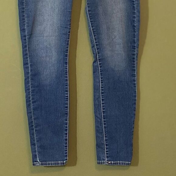 Levi’s  totally shaping pull-on skinny denim jeans W29 - Picture 5 of 8